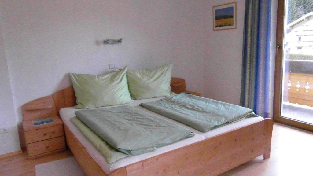 Hostal Luenerhof Neustift im Stubaital Exterior foto
